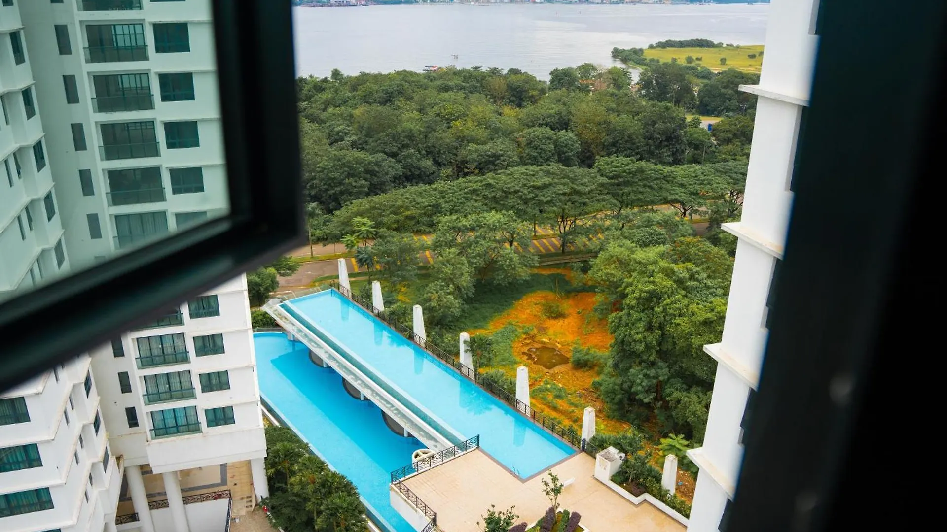 Apartment Artistic Marina View 3Br Permas W Bathtub & Seaview Balcony Permas By Our Stay Johor Bahru