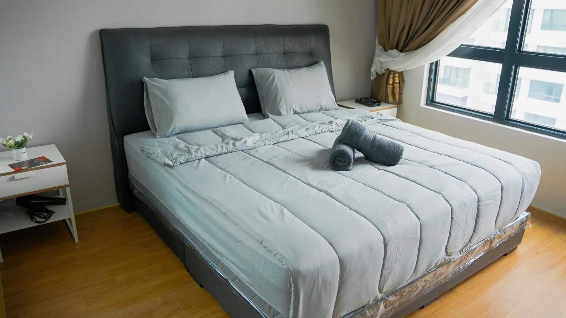 Artistic Marina View 3Br Permas W Bathtub & Seaview Balcony Permas By Our Stay Johor Bahru Apartment